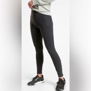 Athleta Delancey Moto Tight Black Ankle Leggings Zip Women’s Size XS Athleisure